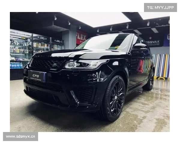 全新路虎揽胜运动黑武士版实测，外观霸气，搭载3.0T+轻混系统